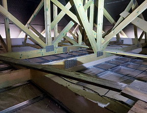 Zateplení novostavby rodinného domu pomocí foukané izolace